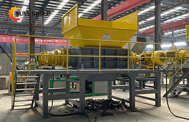 Main Components Of Double Shaft Shredder