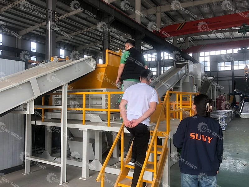 dual-shaft shredders