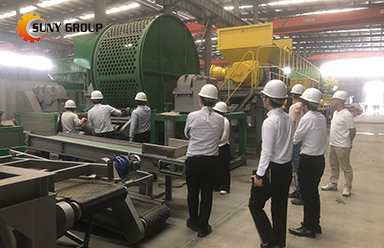 Japanese Clients Inspect Waste Tire Shredders
